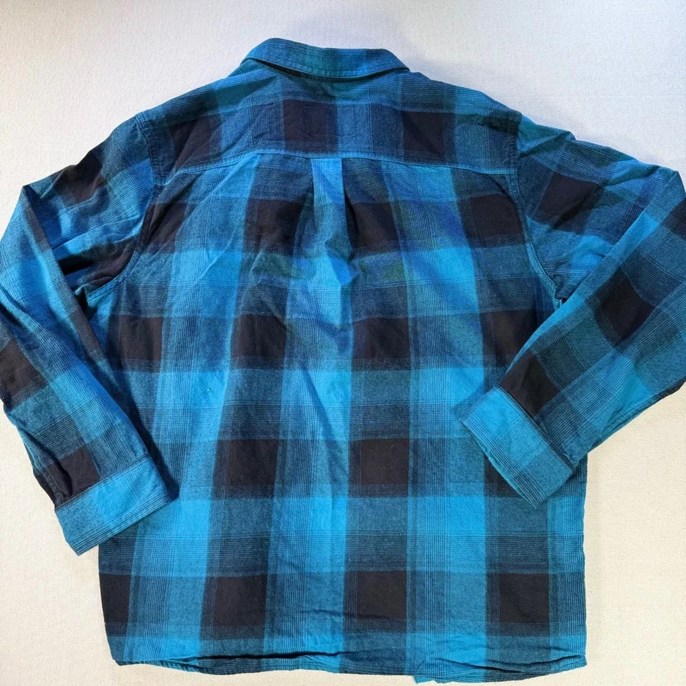 The North Face Mens Large Flannel Blue Black Plaid Shirt Circular Design